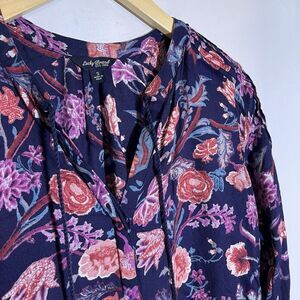 Lucky Brand Women's Small Top Blouse Shirt Blue Floral Print Tassel Tie‎  Rayon